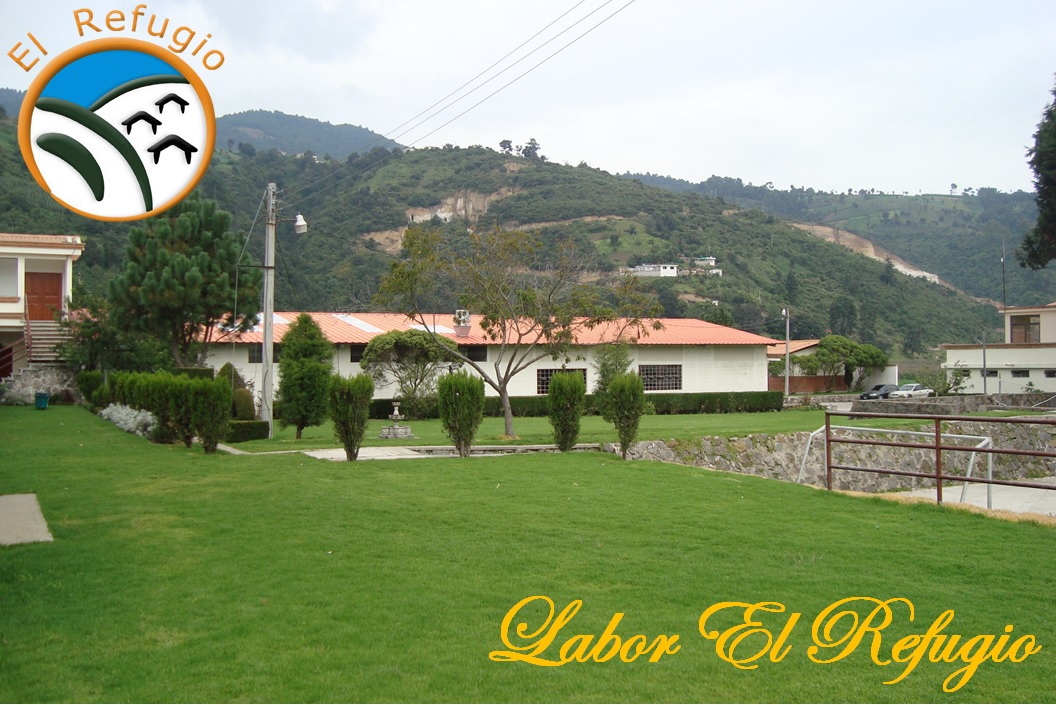 Vista de Labor El Refugio con montañas